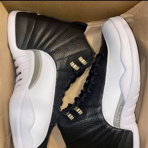 Playoff mans size 13